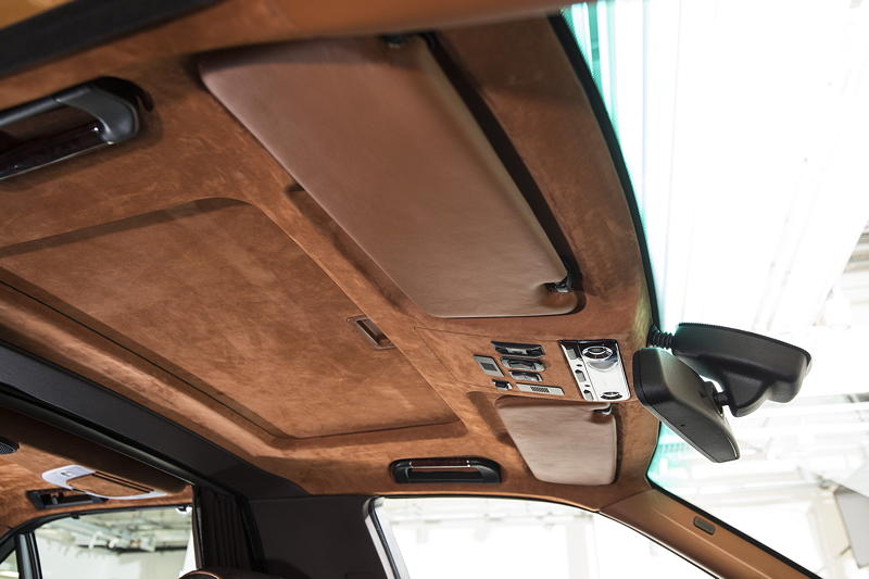 BMW L7 Individual, designed by Karl Lagerfeld, Dachhimmel in Alcantara