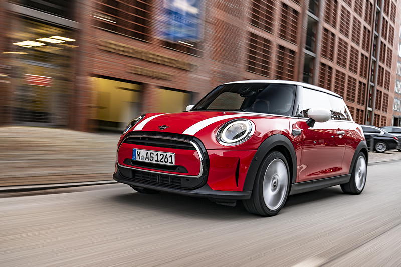 Der MINI Cooper 3-Trer.