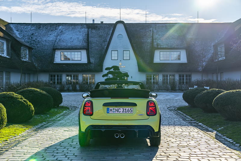 MINI John Cooper Works Cabrio