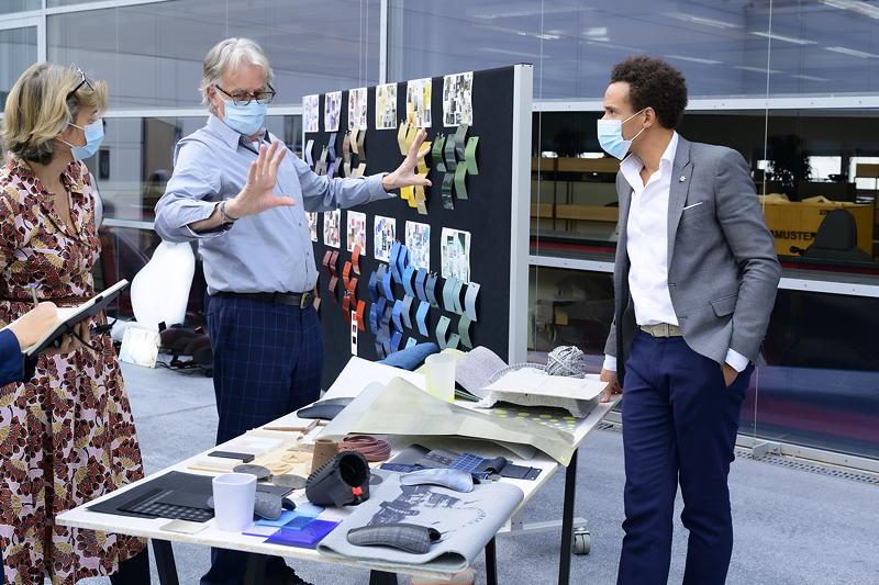 MINI STRIP, Making-of