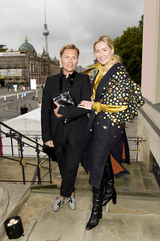  Dawid Tomaszewski (Modedesigner) und Sandra Hansen (CEO und Grnderin von Lemanj). Foto: Michael Tinnefeld.