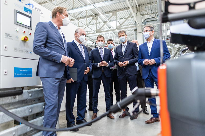 Erffnung der Wasserstofftankstelle Nummer Vier im BMW Group Werk Leipzig