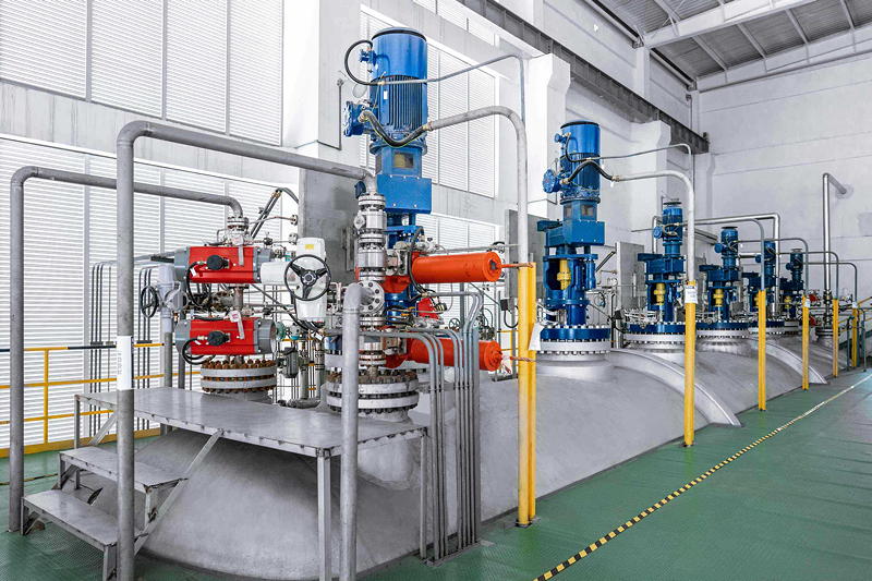  Der Autoklav Druckbeh�lter von Huayou Recycling steigert den Anteil der ausgewaschenen Hauptrohstoffe deutlich.