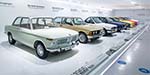 BMW Museum, BMW 3er-Reihe, vorne mit dem Vorgänger, dem BMW 1600