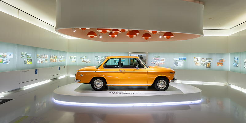 BMW Museum: BMW 2002 TI (Bauzeit 1968-1971), 16.448 produzierte Einheiten