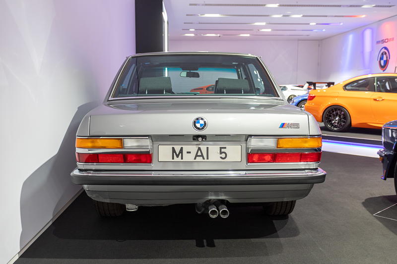  BMW Museum, Sonderausstellung 50 Jahre BMW M: BMW M5, auf Basis der E28-5er-Reihe eigentstndig entwickelt.
