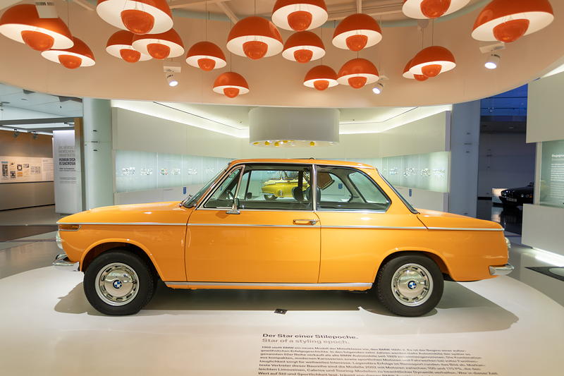 BMW Museum: BMW 2002 TI, mit weiterentwickeltem Fahrwerk und verstrkten Bremsen