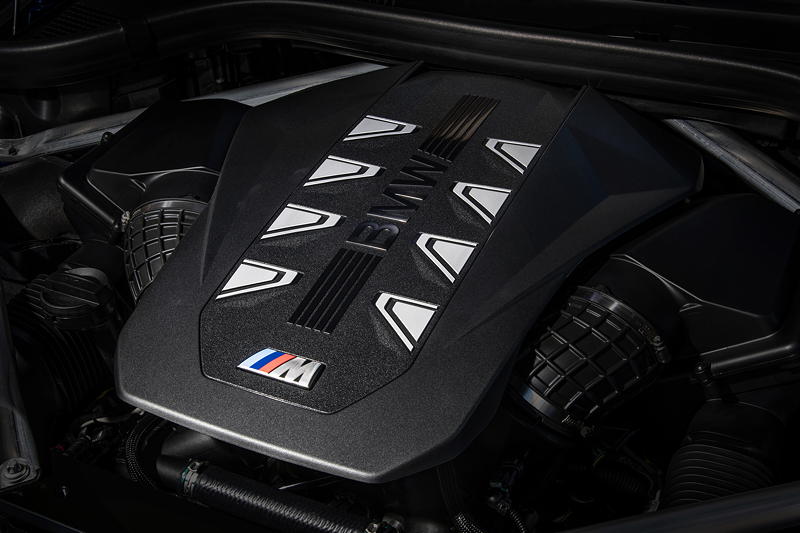 BMW X7 M60i xDrive (G07 LCI), V8-Motor mit 530 PS, Mild-Hybrid