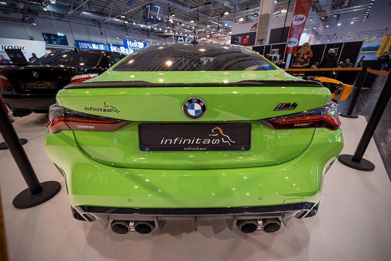 Essen Motor Show 2022: BMW M4 Competition auf dem Stand von infinitas