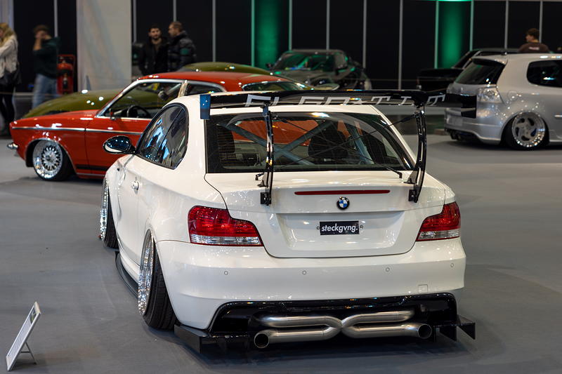 BMW 120d (E82) in der tuningXperience, Essen Motor Show 2022, mit Eigenbau ABS-Heckanstze, umgebauter 'Rieger'-Diffusor