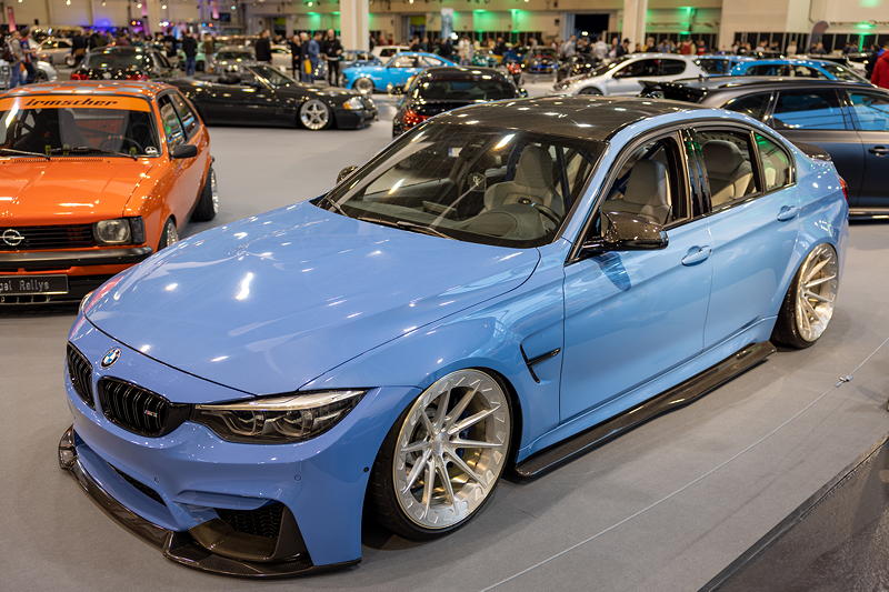 BMW M3 Competition in der tuningXperience, Essen Motor Show 2022, mit 'Stage 2' Leistungssteigerung, 'Pipercross' Luftansaugung, 640 PS