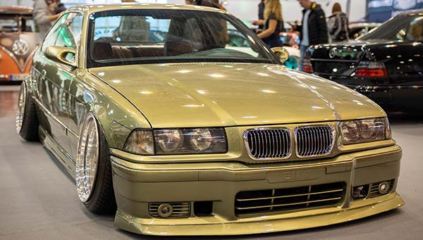 BMW 323i Coupé (E36) in 'Midgreen' (eine Lexus Farbe), tuningXperience, Essen Motor Show 2022 