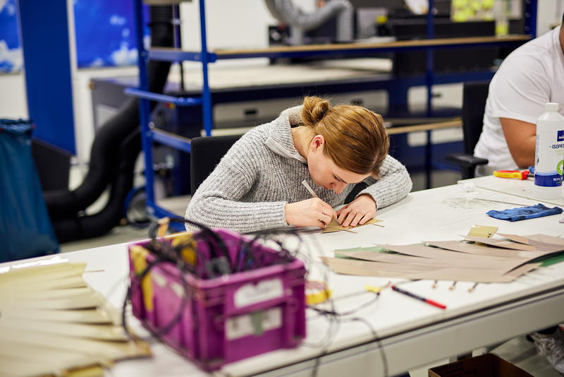 BMW i Vision Dee - E Ink Behind the Scenes