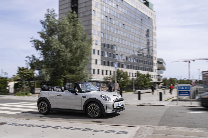 MINI Cooper SE Cabrio