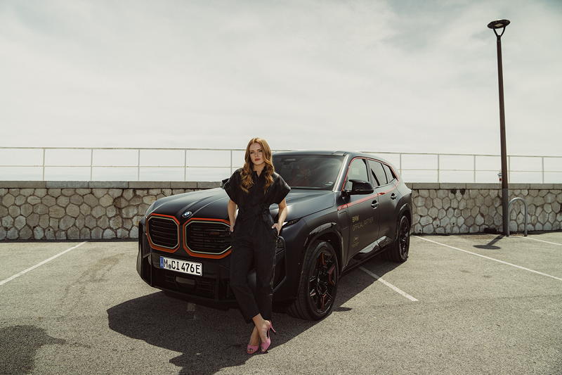 Der BMW XM Label Red in Cannes 