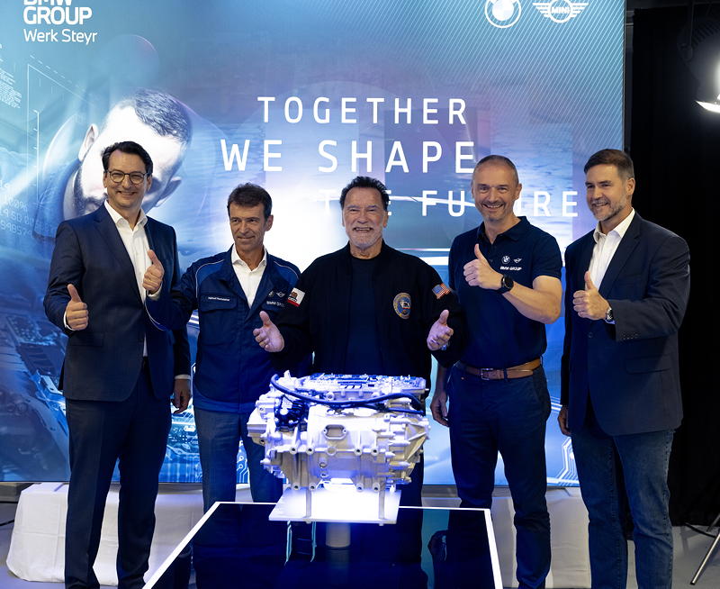 Besuch von Arnold Schwarzenegger und BMW AG Produktionsvorstand Milan Nedeljkovic am BMW Group Standort Steyr am 18.09.2024; Anlass: Energieumstellung