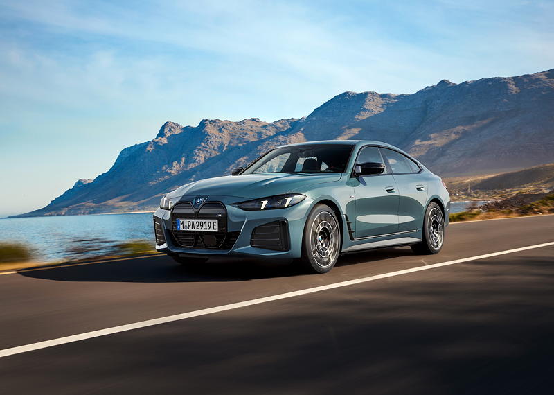 Der neue BMW i4 M50 xDrive - Exterieur (Cape York Green)