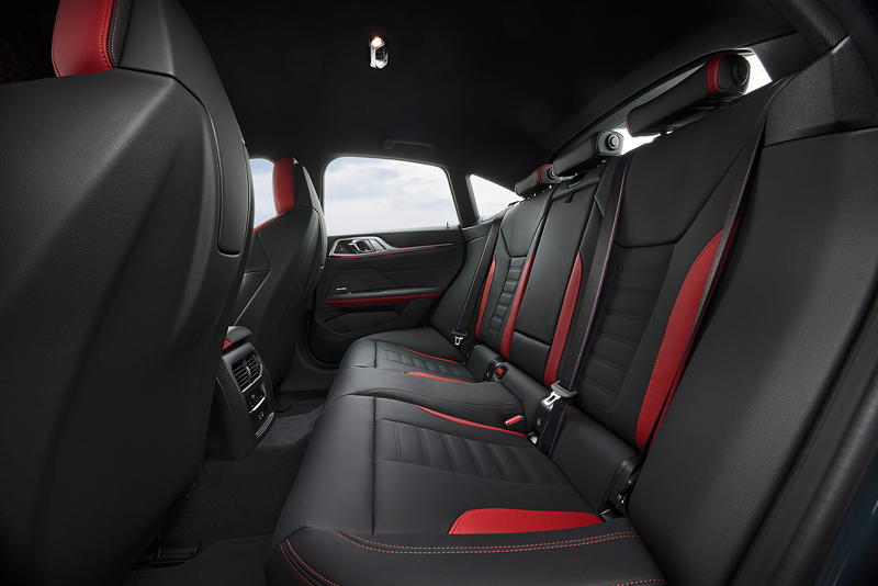  Der neue BMW i4 M50 xDrive � Interieur, Fond