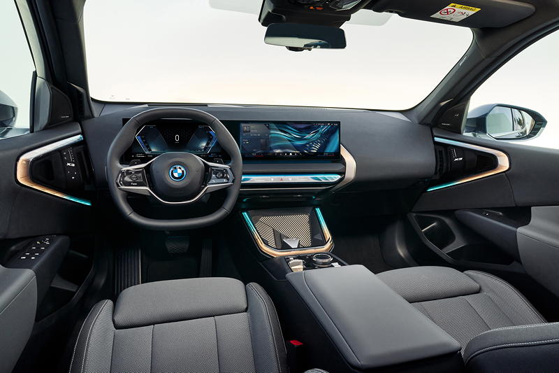 Der neue BMW X3 30e xDrive, Interieur vorne.