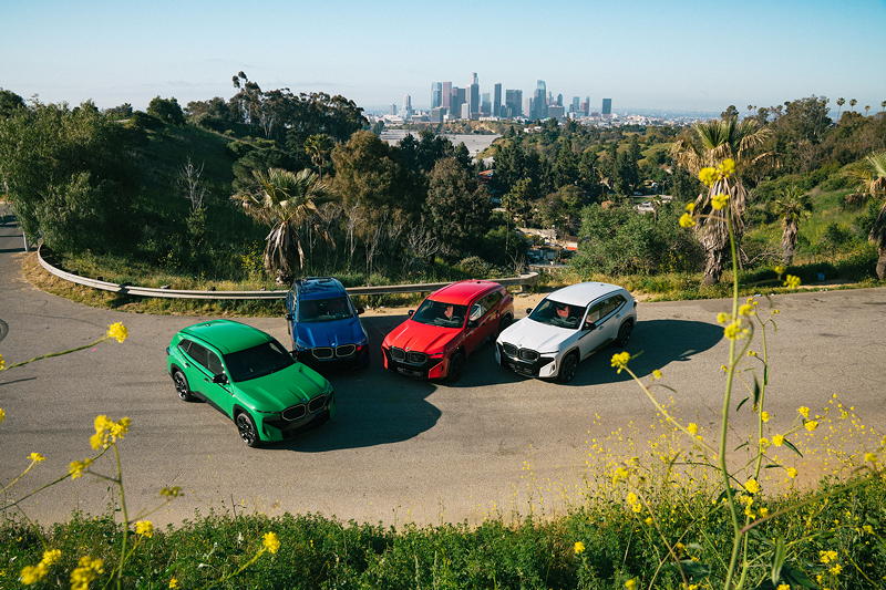 BMW XM in Individual Lackierung beim Coachella Festival