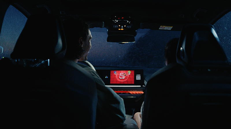 Das weltweit bekannte UNO Kartenspiel als neues In-Car Gaming Erlebnis