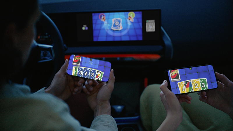 Das weltweit bekannte UNO Kartenspiel als neues In-Car Gaming Erlebnis