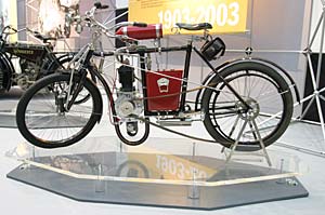 Laurin & Klement Motorrad aus dem Jahr 1903