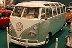 Samba-Bus aus 1963 mit 80 PS auf der Essener Motorshow