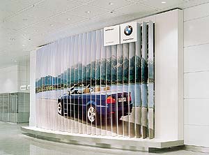 BMW Welcome-Wall am Mnchener Flughafen, Terminal 2