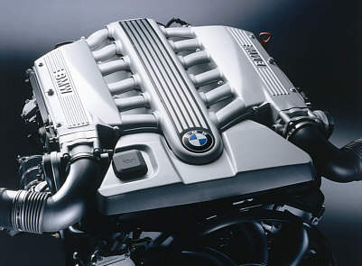 V12 Motor des BMW 760i