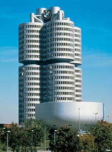 1972: BMW Hochhaus - Die neue Unternehmenszentrale