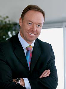 BMW VertriebsVorstand Ian Robertson kündigt ProduktOffensive an