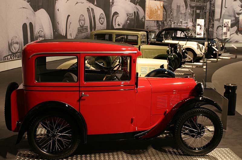 BMW Mobile Tradition auf der Techno Classica 2004 in Essen