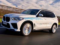 BMW Group bringt Wasserstoffautos auf die Straße: Start der BMW iX5 Hydrogen Pilotflotte.