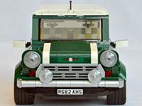 Das Original aus 1077 Teilen: Der classic Mini als LEGO Bausatz.