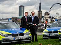 BMW Group stattet erstmals Polizei Nordrhein-Westfalen mit Einsatzfahrzeugen aus.