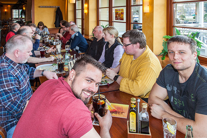 Stammtischrunde im Caf� del Sol, Rhein-Ruhr-Stammtisch im April 2015