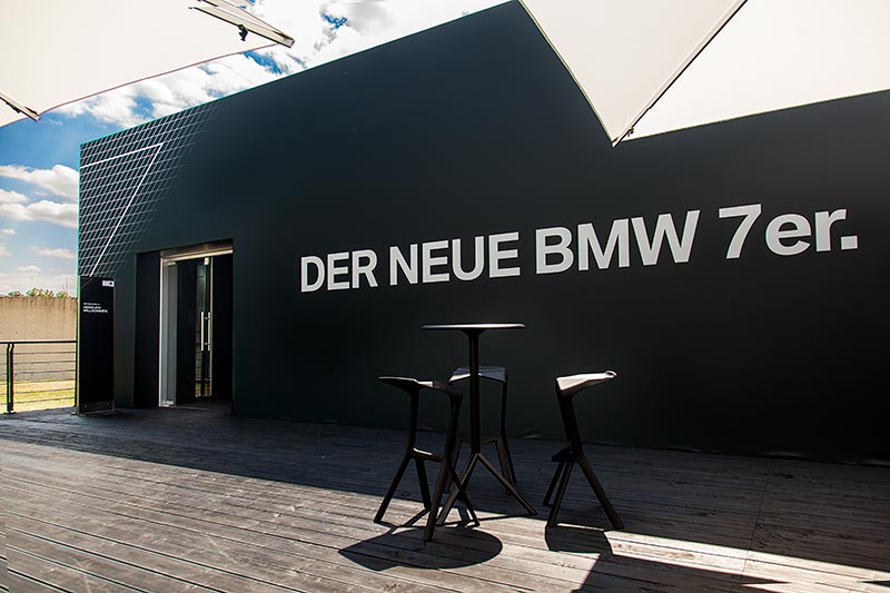 'closed room' Pr�sentation der neuen 7er-Generation in der Langen Foundation bei Neuss