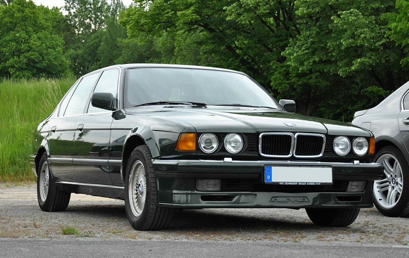 BMW 7er (E32) mit Alpinalippe