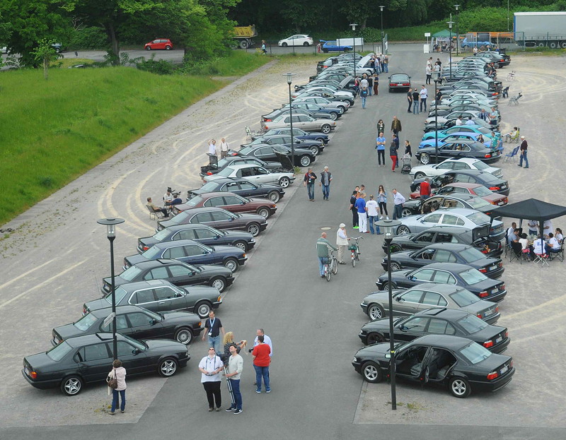 Jahrestreffen 2015, Blick vom Turm auf den Jahrestreffen-Parkplatz
