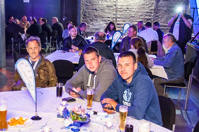 7-forum.com Jahrestreffen 2015 in Bnen, Abendveranstaltung in der alten Schachthallte im Frderturm