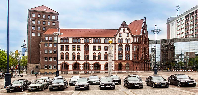 Gruppenfoto auf dem Dortmunder Friedensplatz