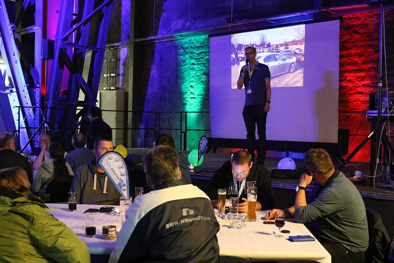 7-forum.com Betreiber und Jahrestreffen-Veranstalter Christian ('Christian') begr��te die Teilnehmer