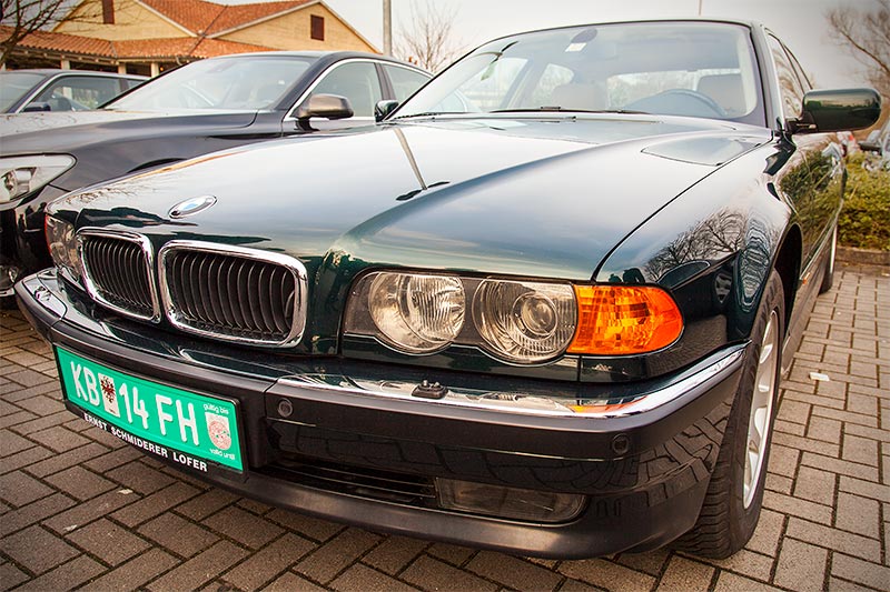 BMW 728i (E38) von Gregor ('leopold456'), noch mit Tiroler berfhrungskennzeichen, beim Rhein-Ruhr-Stammtisch