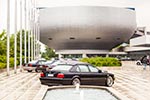 7-forum.com Jahrestreffen 2016 bei BMW in München, vorne der BMW 750iL (E38) von Johann ('KJ750IL')