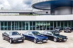 7-forum.com Jahrestreffen 2016: BMW 750iL (E38) von Markus ('Blaues Wunder', links) und BMW 738i M7 von Horst ('Horsti', Mitte)