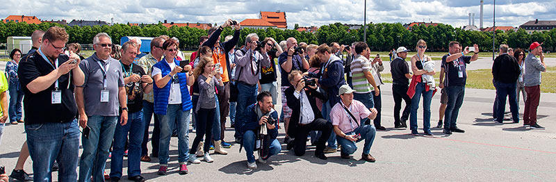 7-forum.com Jahrestreffen 2016, Gruppenfoto an der Bavaria. Die Teilnehmer beim Gruppenfoto.