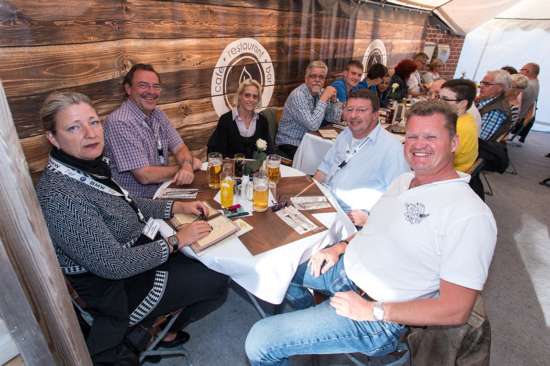 7-forum.com Jahrestreffen 2017: gemeinsames Abendessen im 'Seeg�rtle' B�blingen