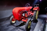 Porsche Museum in Stuttgart-Zuffenhausen: Porsche Schlepper Standard 218, Baujahr: 1959.