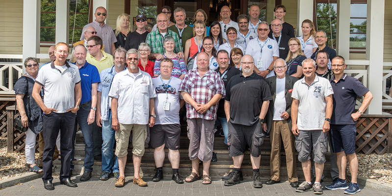 Gruppenfoto der Teilnehmer des 200. Rhein-Ruhr-Stammtisches im Juni 2018